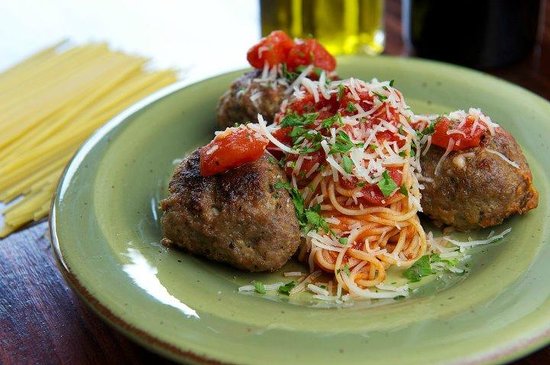 Santiago’s Bodega signature dishes Beef Short Ribs
Chicken Skewers
Roman Meatballs